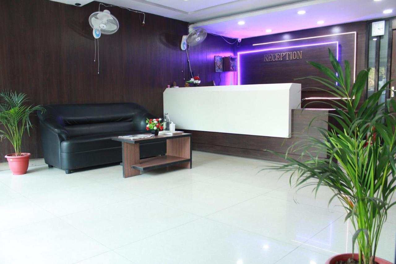 Hotel Chandra Jamshedpur Dış mekan fotoğraf