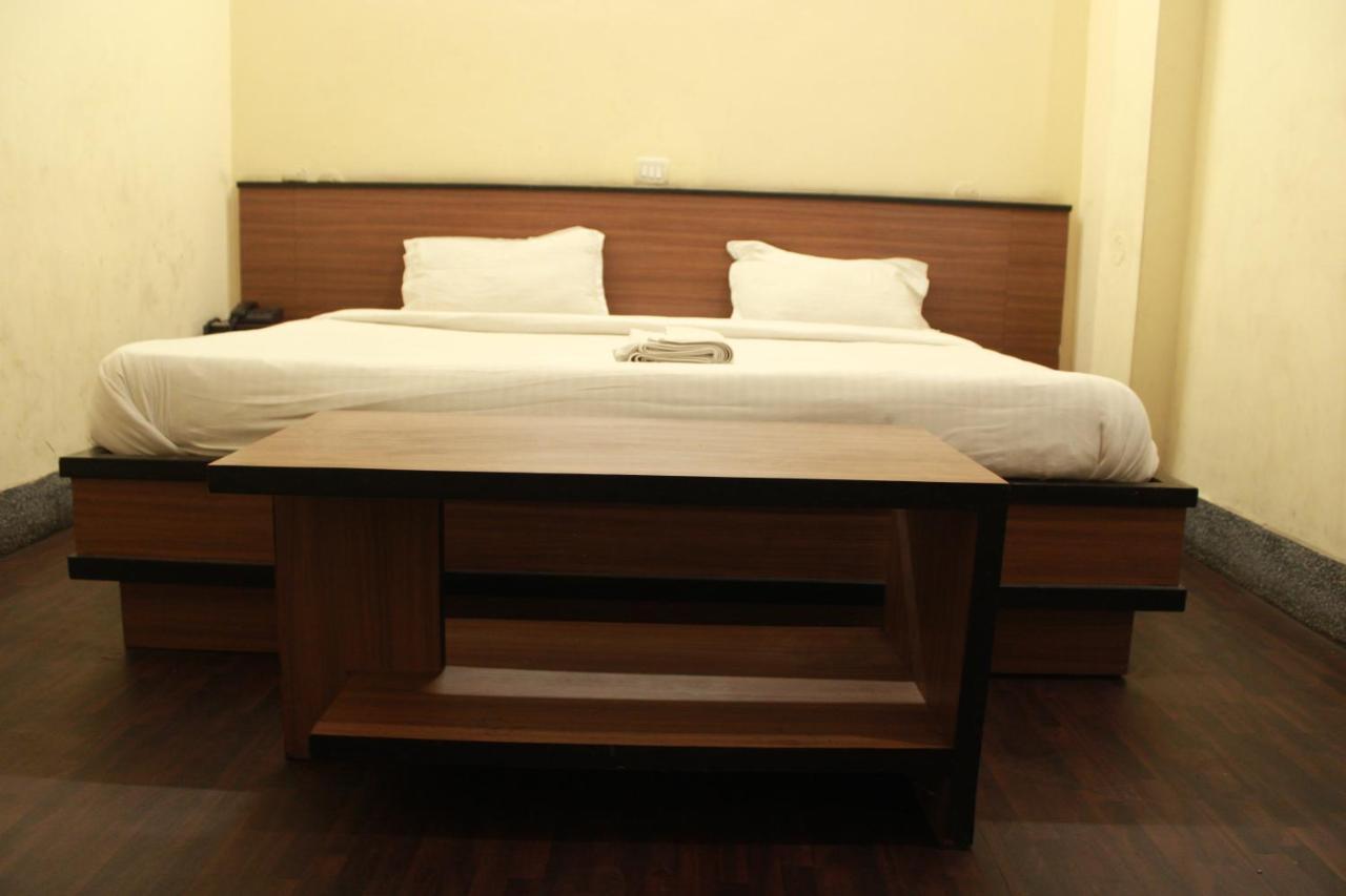 Hotel Chandra Jamshedpur Dış mekan fotoğraf
